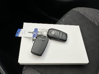 Toyota Yaris 1.5 Hybrid 115 automaat First Edition - nap - facelift - navi - camera - keyless - front + line assist - rijdbaar picture 21