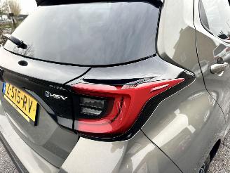 Toyota Yaris 1.5 Hybrid 115 automaat First Edition - nap - facelift - navi - camera - keyless - front + line assist - rijdbaar picture 91