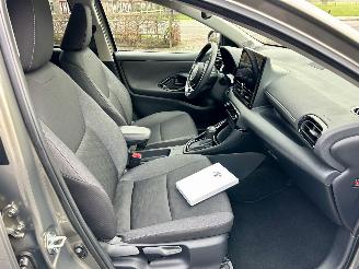 Toyota Yaris 1.5 Hybrid 115 automaat First Edition - nap - facelift - navi - camera - keyless - front + line assist - rijdbaar picture 53