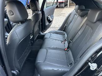 Mercedes A-klasse 180 136pk aut Bus.Sol. Luxury - nap - widescreen - leer - sfeerverl - front + line assist - camera - navi picture 20