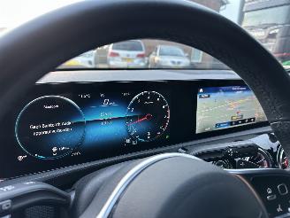 Mercedes A-klasse 180 136pk aut Bus.Sol. Luxury - nap - widescreen - leer - sfeerverl - front + line assist - camera - navi picture 22