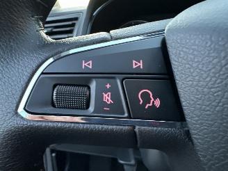 krockskadad bil auto Seat Ibiza 1.0 TSI 95pk Style Business Intense - nap - navi - camera - front assist - pdc v+a - privacy glass - 1e eig - rijdbaar 2020/7