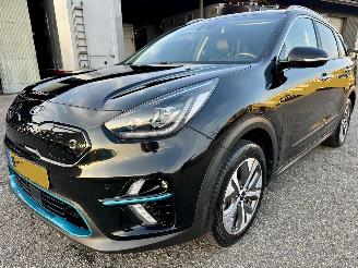 Kia e-Niro 64kWh 204pk aut + f1 DynamicPlusLine - nap - schuifdak elektr - keyless - front + line assist - stuur + stoelverw picture 2