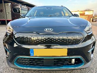 Kia e-Niro 64kWh 204pk aut + f1 DynamicPlusLine - nap - schuifdak elektr - keyless - front + line assist - stuur + stoelverw picture 3