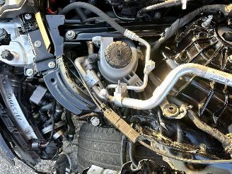 Mercedes E-klasse 300e Hybrid 268pk aut + f1 AMG-Line - pano - sfeerverl - memory l+r - front + line + side assist - 16dkm picture 16