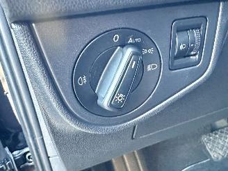 Volkswagen Polo 1.0 TSI 95pk aut + f1 Life 5drs - 69dkm nap - carplay - front + line assist - airco - cruise contr - virtual cockpit picture 37