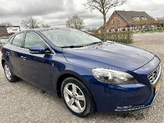 Volvo V-40 2.0 D4 190pk 6-bak Ocean Race Bus - pano - xenon - nap - navi - camera - pdc v+a - memory - trekh picture 4