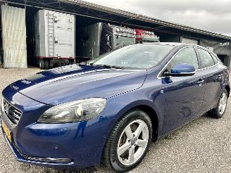 Volvo V-40 2.0 D4 190pk 6-bak Ocean Race Bus - pano - xenon - nap - navi - camera - pdc v+a - memory - trekh picture 2