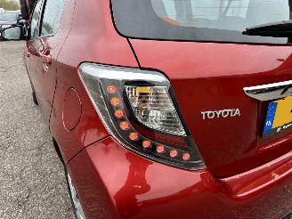 Toyota Yaris 1.5 Full Hybrid 89pk automaat Aspiration - nap - camera - clima + cruise contr - pdc - afn trek - boekjes + sleutels picture 12