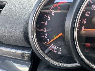 Mini Clubman Cooper 1.5T 136pk 6-traps aut - pano - nap - 1e eig - keyless entry + start - line assist - clima + cruise contr picture 28