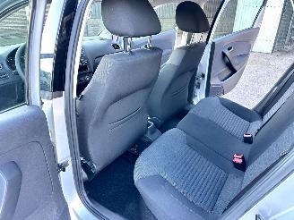 Volkswagen Polo Gereserveerd 1.4-16V 86pk dsg aut Comfortl 5drs - nap - airco - cruise - 4x elektr ramen - esp - boekjes + 2x sleutels op afstandbed picture 31