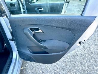 Volkswagen Polo Gereserveerd 1.4-16V 86pk dsg aut Comfortl 5drs - nap - airco - cruise - 4x elektr ramen - esp - boekjes + 2x sleutels op afstandbed picture 33