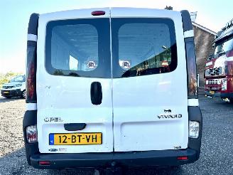 damaged passenger cars Opel Vivaro 1.9 CDTI L2/H1 2005/6
