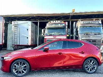 Unfallwagen Mazda 3 2.0 e-SkyActiv-X M Hybrid 180 Luxury 2019/1