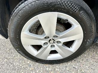 Skoda Fabia Gereserveerd 1.0 TSI 95pk Clever - org nl - front assist - pdc - airco - cruise - navi - privacy glass - rijdbaar picture 76