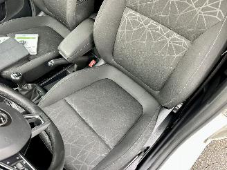 Skoda Fabia Gereserveerd 1.0 TSI 95pk Clever - org nl - front assist - pdc - airco - cruise - navi - privacy glass - rijdbaar picture 21