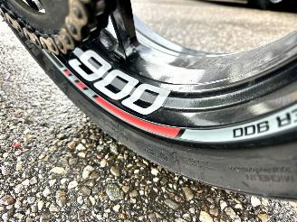 Aprilia  SHIVER 900 - led knipperlichten - drive modus - carbon spatbord - verstelbaar achterveer - stickersset picture 32