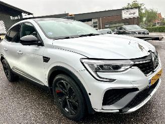 Renault Arkana 1.6 E-Tech Hybrid 145pk 8-traps aut RS-Line - pano - 360cam - carbon - leer - keyless - stuurverw - bomvol picture 4