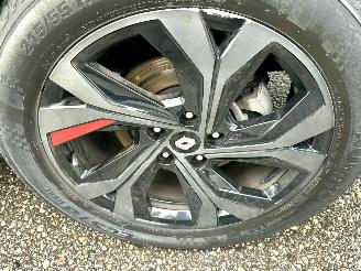 Renault Arkana 1.6 E-Tech Hybrid 145pk 8-traps aut RS-Line - pano - 360cam - carbon - leer - keyless - stuurverw - bomvol picture 70