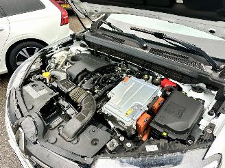 Renault Arkana 1.6 E-Tech Hybrid 145pk 8-traps aut RS-Line - pano - 360cam - carbon - leer - keyless - stuurverw - bomvol picture 13