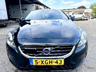 Volvo V-40 1.6 T4 179pk aut Summum - xenon - navi - camera - keyless - front + line + side assist picture 3