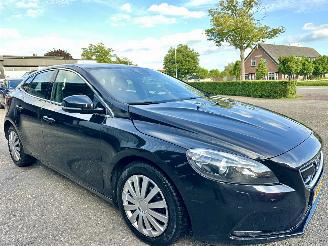 Volvo V-40 1.6 T4 179pk aut Summum - xenon - navi - camera - keyless - front + line + side assist picture 4