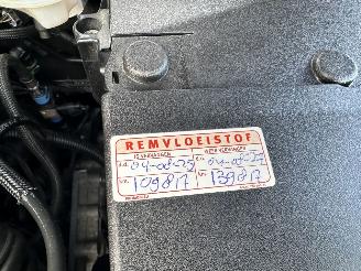 Volvo V-40 1.6 T4 179pk aut Summum - xenon - navi - camera - keyless - front + line + side assist picture 78