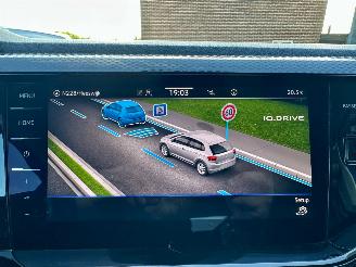 Volkswagen Polo Gereserveerd 1.0 TSI aut + f1 Life Bus 5drs - nap - nav - cam - front + line assist - beats audio + sufwoofer - 1e eig - virtual picture 35