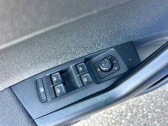 Volkswagen Polo Gereserveerd 1.0 TSI aut + f1 Life Bus 5drs - nap - nav - cam - front + line assist - beats audio + sufwoofer - 1e eig - virtual picture 45