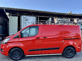 krockskadad bil bedrijf Ford Transit Custom 340 2.0 TDCI L1H1 Trend - nap - 2x schuifdeur - 3pers - camera - leer - airco - cruise - pdc v+a - trekh 2021/2