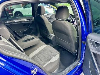 Volkswagen Golf 1.5 TSI is 150pk aut + f1 R-Line 5drs - pano - virtual - 19 inch - keyless - front + line assist - carplay - kameleon tint picture 65