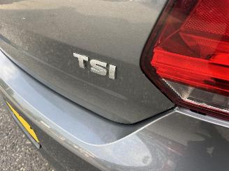 Volkswagen Polo Gereserveerd 1.2 TSI 105pk 6-bak Highline 5drs - 75dkm nap - clima + cruise contr - lmv - 4x elektr ramen - privacy glass picture 67