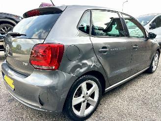 Volkswagen Polo Gereserveerd 1.2 TSI 105pk 6-bak Highline 5drs - 75dkm nap - clima + cruise contr - lmv - 4x elektr ramen - privacy glass picture 4