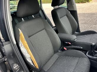 Volkswagen Polo Gereserveerd 1.2 TSI 105pk 6-bak Highline 5drs - 75dkm nap - clima + cruise contr - lmv - 4x elektr ramen - privacy glass picture 48
