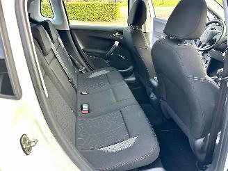 Peugeot 2008 1.2T 110pk PureTech Active - 96dkm nap - 1e eig - navi - clima - cruise - pdc v+a - volledig rijdbaar picture 63
