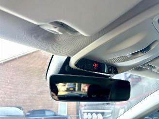 Volvo V-40 1.5 T3 152pk Aut + f1 Dynamic Ed - nap - pano - leer - stoelverw - navi - cam - keyless - harman/kardon picture 43