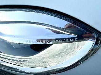 Volvo V-40 1.5 T3 152pk Aut + f1 Dynamic Ed - nap - pano - leer - stoelverw - navi - cam - keyless - harman/kardon picture 109