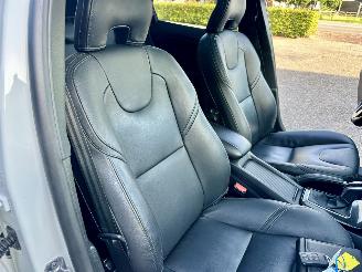 Volvo V-40 1.5 T3 152pk Aut + f1 Dynamic Ed - nap - pano - leer - stoelverw - navi - cam - keyless - harman/kardon picture 56
