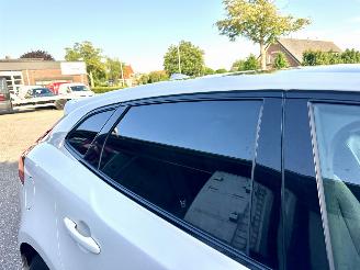 Volvo V-40 1.5 T3 152pk Aut + f1 Dynamic Ed - nap - pano - leer - stoelverw - navi - cam - keyless - harman/kardon picture 88