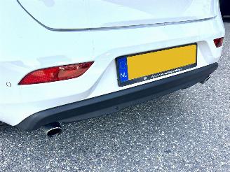 Volvo V-40 1.5 T3 152pk Aut + f1 Dynamic Ed - nap - pano - leer - stoelverw - navi - cam - keyless - harman/kardon picture 81