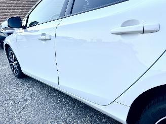 Volvo V-40 1.5 T3 152pk Aut + f1 Dynamic Ed - nap - pano - leer - stoelverw - navi - cam - keyless - harman/kardon picture 83
