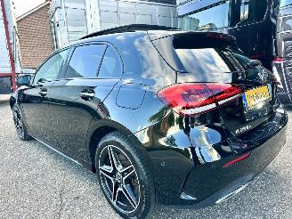 Mercedes A-klasse 250e aut + f1 AMG Bus Sol Limited - nap - pano - 1e eig - widescreen - sfeerverl - cam - front + line assist - keyless picture 5