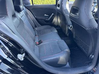 Mercedes A-klasse 250e aut + f1 AMG Bus Sol Limited - nap - pano - 1e eig - widescreen - sfeerverl - cam - front + line assist - keyless picture 16