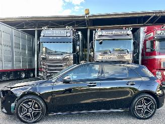 Auto incidentate Mercedes A-klasse 250e AMG Bus Sol Limited - nap - pano - 1e eig - widescreen - sfeerverl - camera - front + line assist 2022/6