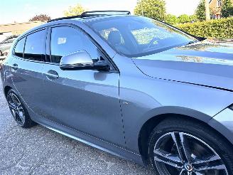 BMW 1-serie 118i aut High Exe M-Sport - nap - pano - sfeerverl - nav - cam - alarm - stuurverw - front + line + park assist picture 98
