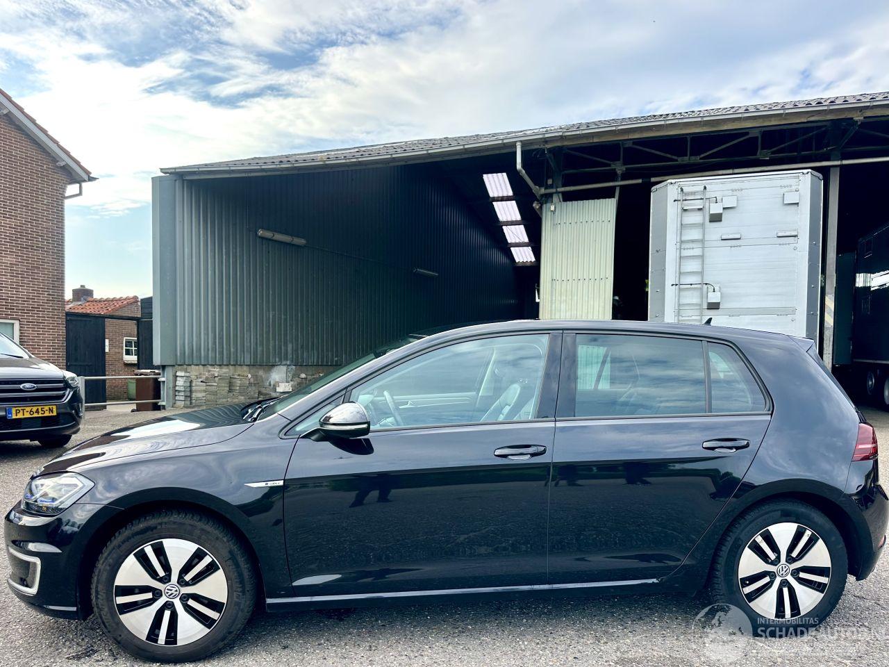 Volkswagen e-Golf Gereserveerd 136pk automaat highline 5drs - nap - 1e eig - front + line + side assist - keyless - leer - stoelverw - defa alarm