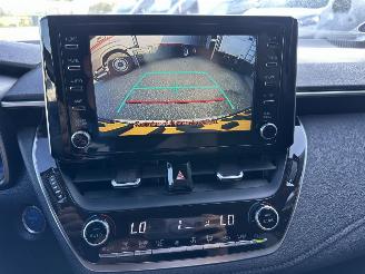 Toyota Corolla Gereserveerd 1.8 Hybrid 148pk aut first edition sedan - navi - camera - stuurverw - keyless - front + line + side assist picture 18