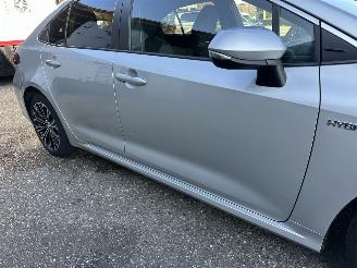 Toyota Corolla Gereserveerd 1.8 Hybrid 148pk aut first edition sedan - navi - camera - stuurverw - keyless - front + line + side assist picture 94