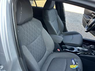 Toyota Corolla Gereserveerd 1.8 Hybrid 148pk aut first edition sedan - navi - camera - stuurverw - keyless - front + line + side assist picture 44