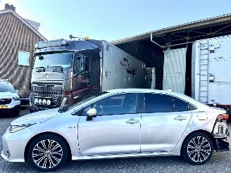 Damaged car Toyota Corolla 1.8 Hybrid 2019/8